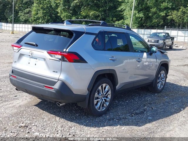 2T3C1RFV6RC283824 Toyota Rav4 Xle Premium