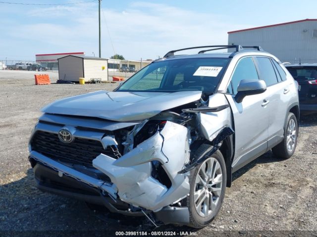 2T3C1RFV6RC283824 Toyota Rav4 Xle Premium