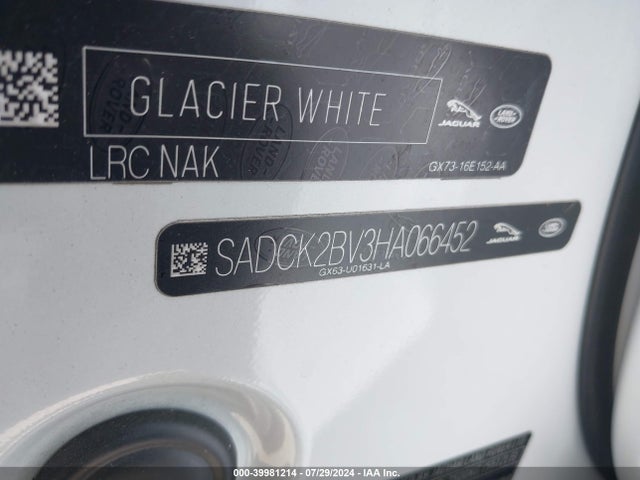 2017 JAGUAR F-PACE SADCK2BV3HA066452 Photo 8