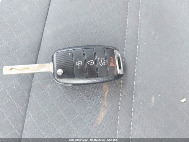 5XYPGDA53HG331253 KIA Sorento 3.3l Lx