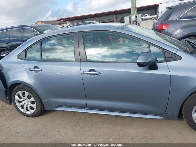 Toyota COROLLA LE 2022 5YFEPMAE1NP386864 Image 13