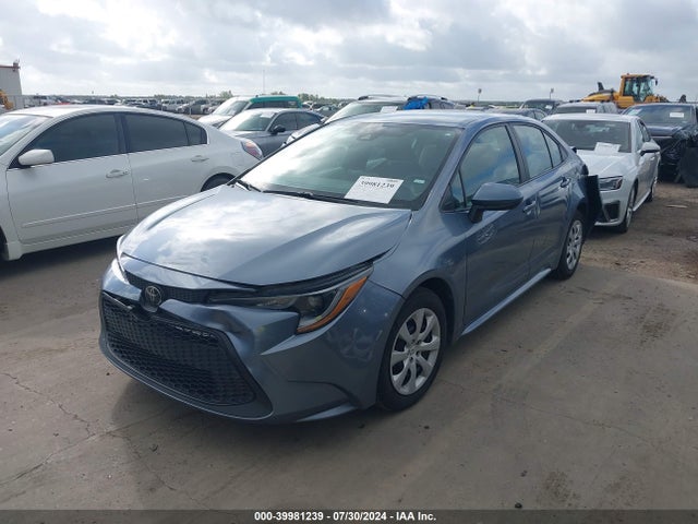 Toyota COROLLA LE 2022 5YFEPMAE1NP386864 Image 2