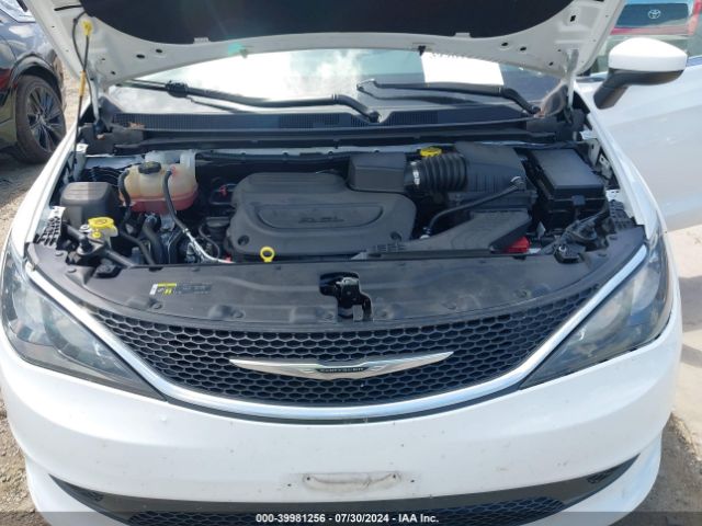 2C4RC1DGXMR516597 Chrysler Voyager Lxi