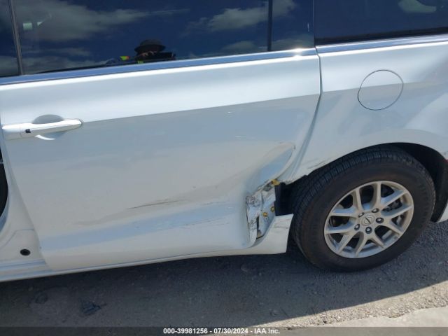 2C4RC1DGXMR516597 Chrysler Voyager Lxi