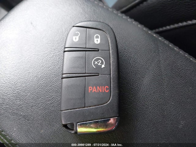 3C4NJDBBXJT395687 Jeep Compass Altitude 4x4