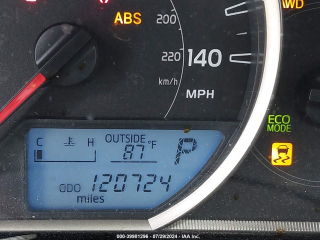 Toyota RAV4 LE 2015 JTMBFREV7FD145053 Image 15