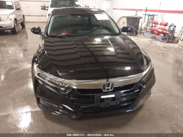 1HGCV1F91JA009474 Honda Accord Touring