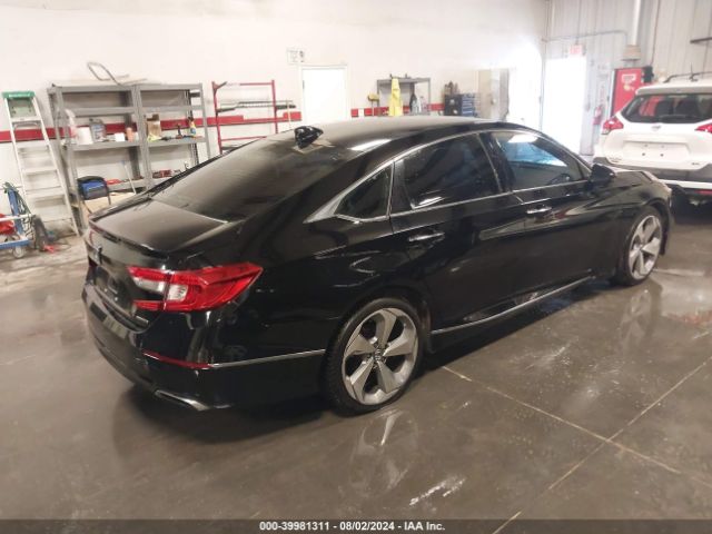 1HGCV1F91JA009474 Honda Accord Touring