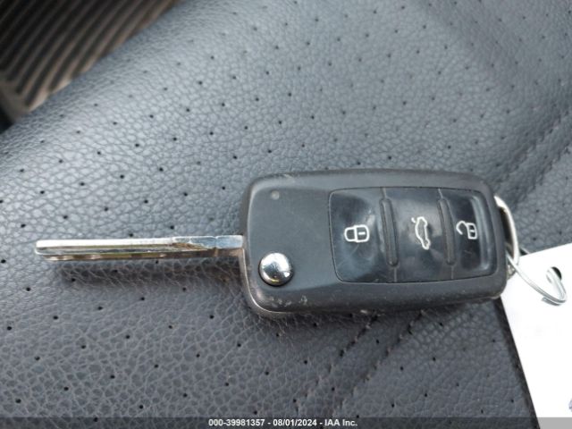 1VWAS7A35GC056084 Volkswagen Passat 1.8t R-line