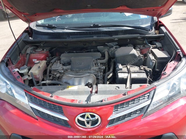 Toyota RAV4 LE 2015 JTMZFREV8FD058180 Image 10