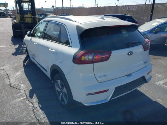 KNDCB3LC6K5298154 KIA NIRO LX