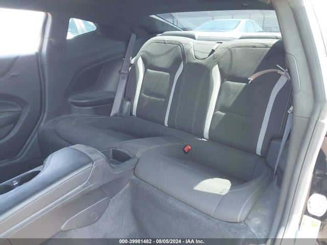 Chevrolet Camaro 1lt 2017 1G1FB1RX1H0143358 Image 8