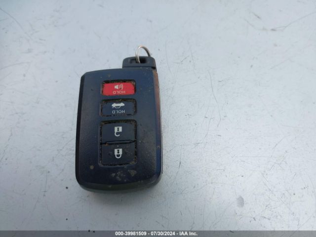 2T1BURHE3EC173395 Toyota Corolla Le Plus