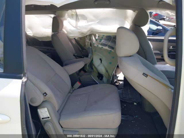 KNDMA5C10J6397210 KIA Sedona L