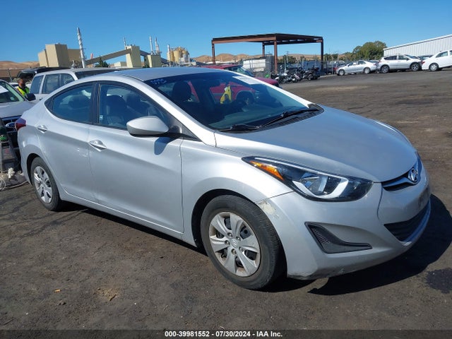 2016 5NPDH4AE8GH702432 main image