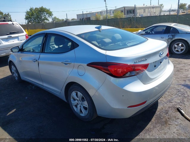 Hyundai ELANTRA SE 2016 5NPDH4AE8GH702432 Image 3