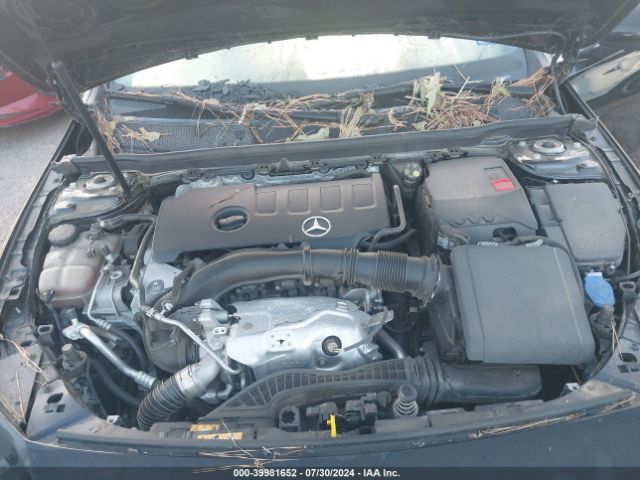 WDD3G4EB9KW031716 Mercedes-Benz A 220