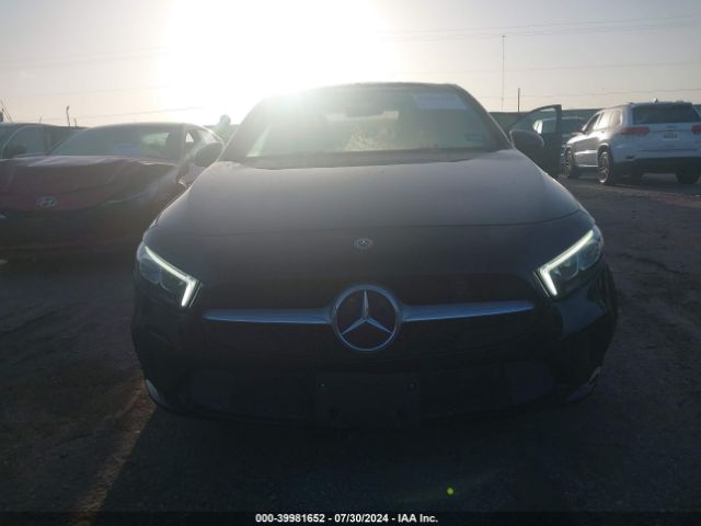 WDD3G4EB9KW031716 Mercedes-Benz A 220