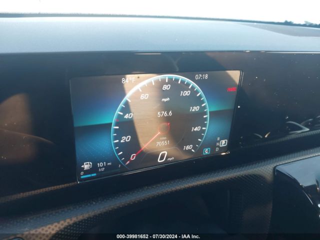 WDD3G4EB9KW031716 Mercedes-Benz A 220