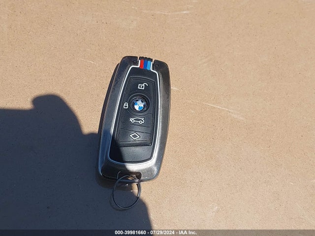 WBA8E5G53GNU21045 BMW 320i Xdrive