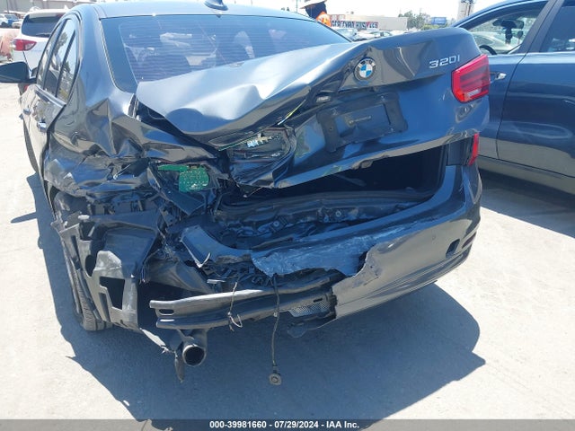 WBA8E5G53GNU21045 BMW 320i Xdrive