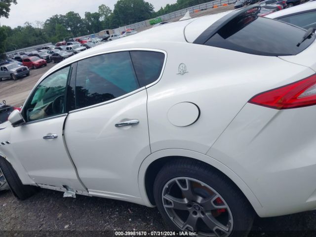 ZN661XUA8KX332747 Maserati Levante