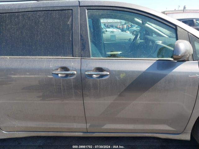 5TDKZ3DC1KS970203 Toyota Sienna Le 8 Passenger