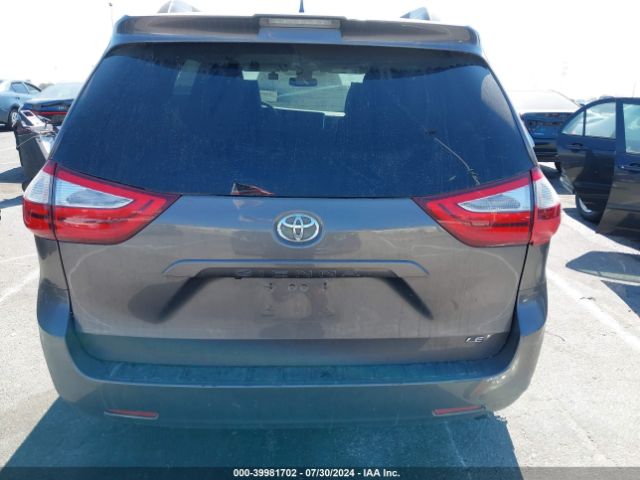 5TDKZ3DC1KS970203 Toyota Sienna Le 8 Passenger