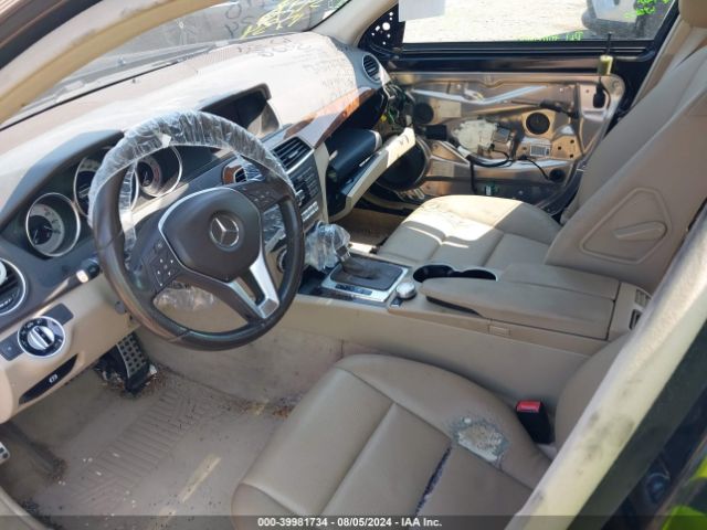 WDDGF8AB5ER323352 Mercedes-Benz C 300 Luxury 4matic/sport 4matic