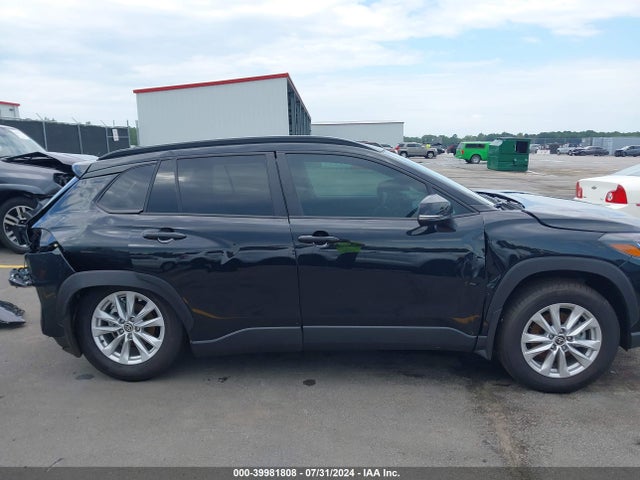 Toyota Corolla Cross Le 2024 7MUCAAAG6RV086197 Image 12