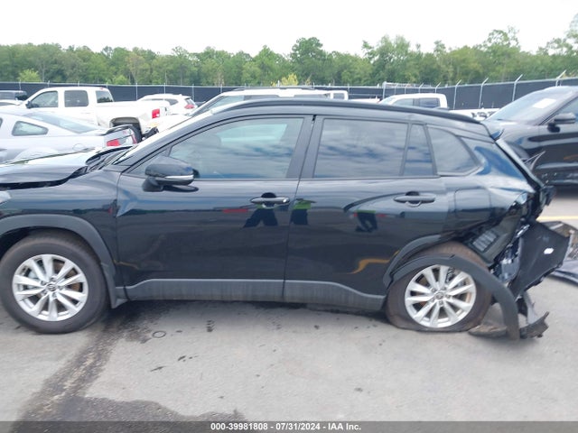 Toyota Corolla Cross Le 2024 7MUCAAAG6RV086197 Image 13