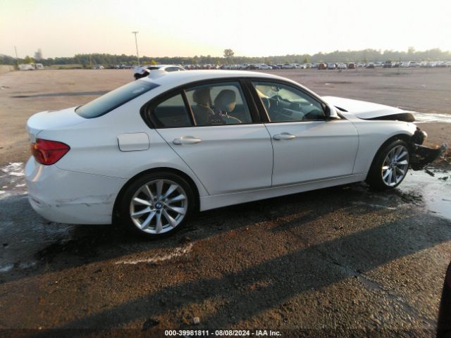 WBA8A9C59JAD27861 BMW 320i