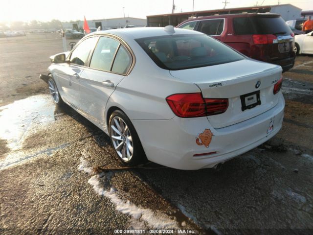 WBA8A9C59JAD27861 BMW 320i