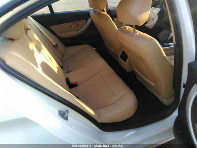 WBA8A9C59JAD27861 BMW 320i