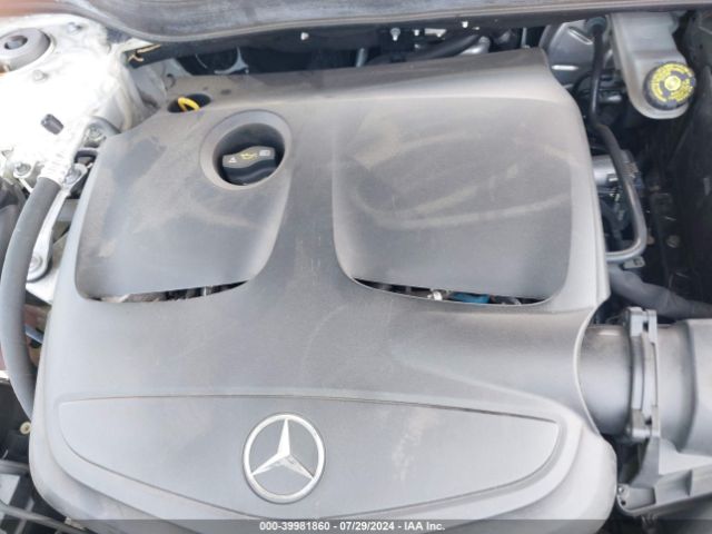 WDDSJ4GB7KN727152 Mercedes-Benz CLA 250 4MATIC