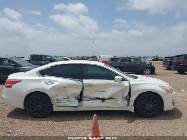 1N4AL3AP7FN372607 Nissan Altima 2.5 S