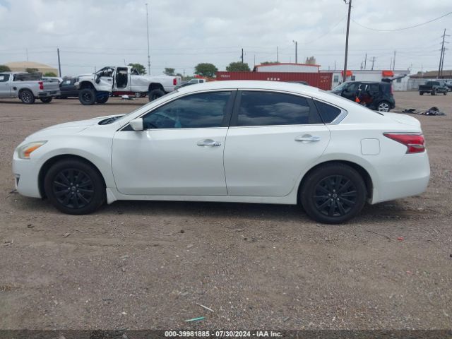 1N4AL3AP7FN372607 Nissan Altima 2.5 S