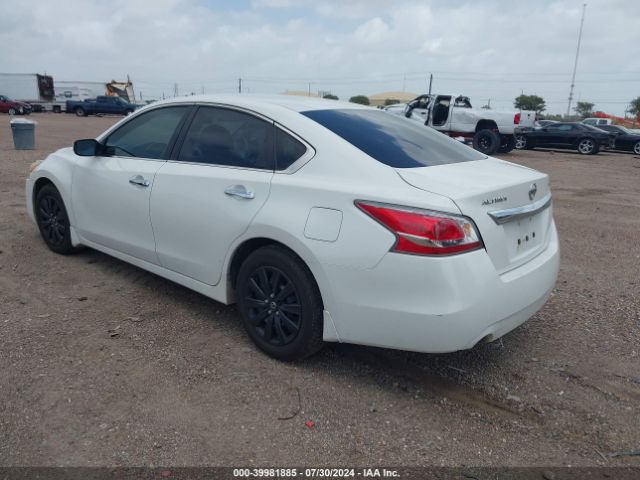 1N4AL3AP7FN372607 Nissan Altima 2.5 S