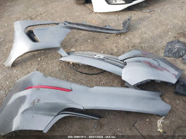 5NPD84LF9JH258166 Hyundai ELANTRA SEL