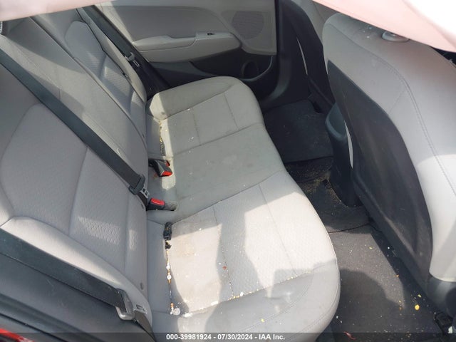 Hyundai ELANTRA SE 2019 5NPD74LF6KH449631 Image 8