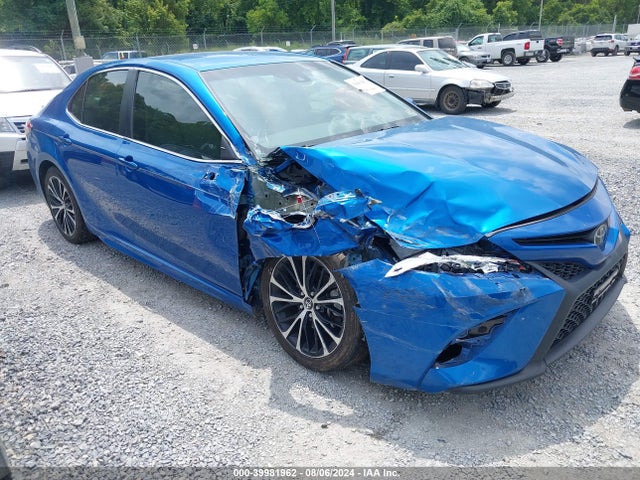 Toyota CAMRY SE 2018 4T1B11HK6JU072957 zdjęcie główne