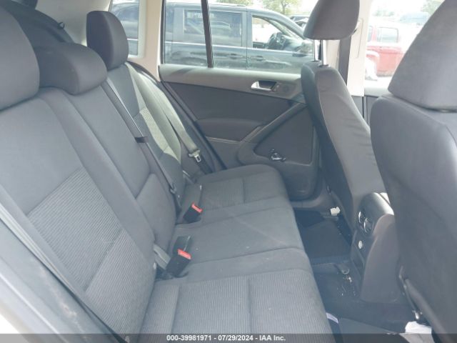 WVGAV3AX7EW599675 Volkswagen TIGUAN S