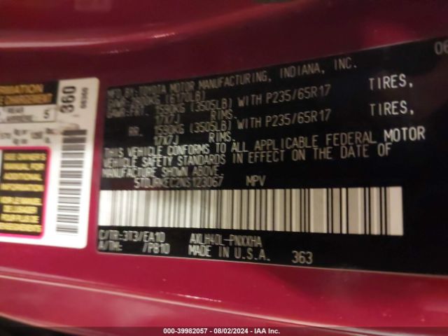 5TDJRKEC2NS123067 Toyota SIENNA XLE