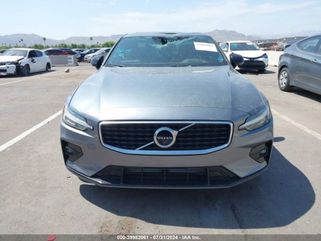 7JR102FM2LG037591 Volvo S60 T5 R-design