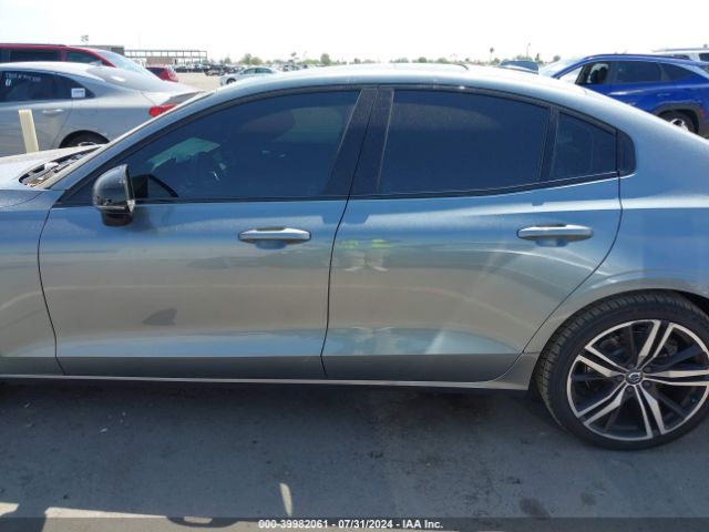 7JR102FM2LG037591 Volvo S60 T5 R-design