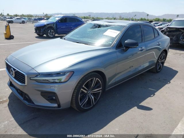 7JR102FM2LG037591 Volvo S60 T5 R-design
