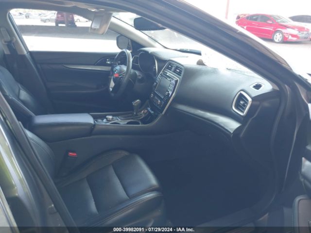 1N4AA6AP0HC443443 Nissan Maxima 3.5 Sl