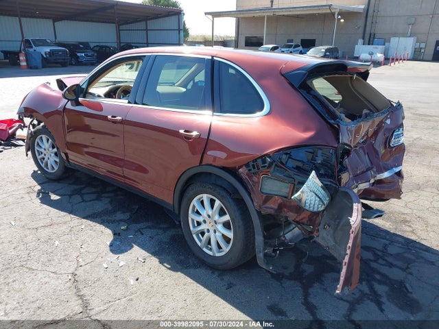 2012 PORSCHE CAYENNE WP1AA2A2XCLA10758 Photo 2