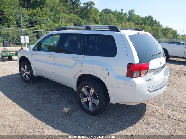 2010 MITSUBISHI ENDEAVOR 4A4JN3AS9AE015861 Photo 2