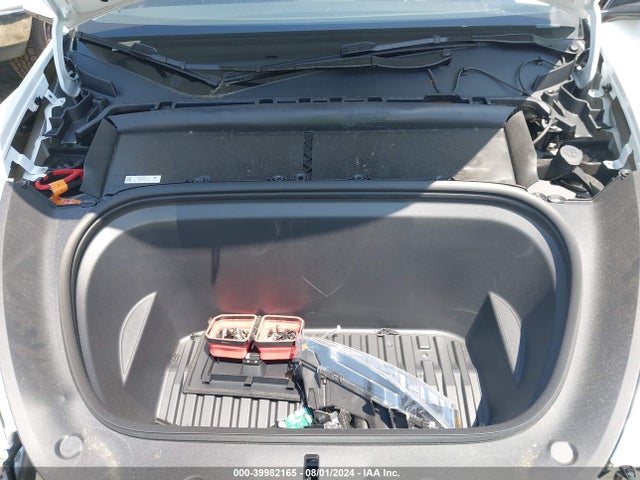 2024 TESLA MODEL Y 7SAYGDEE0RF044317 Photo 9